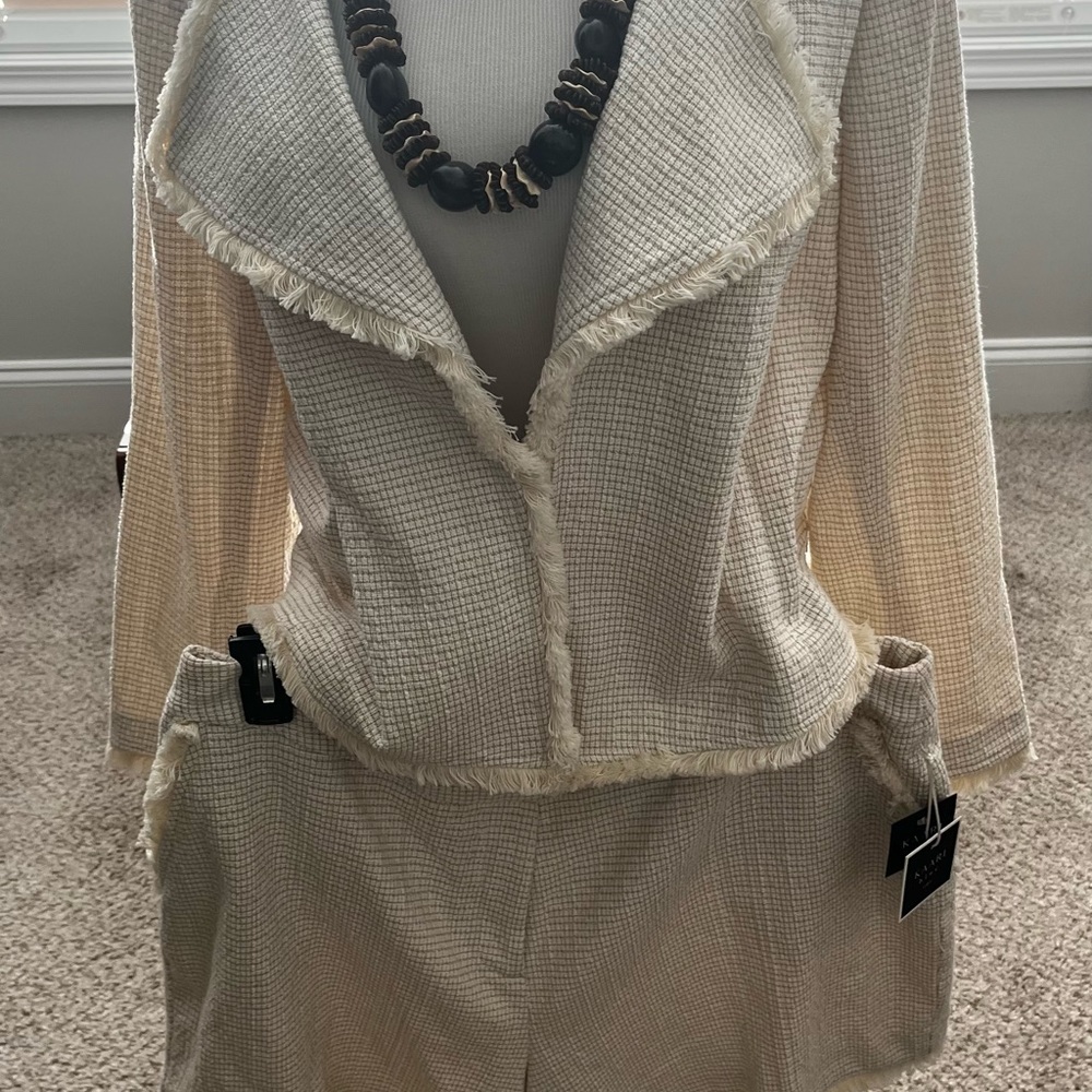 Sassy Cute Summer Short & Jacket Set! Necklace not included.